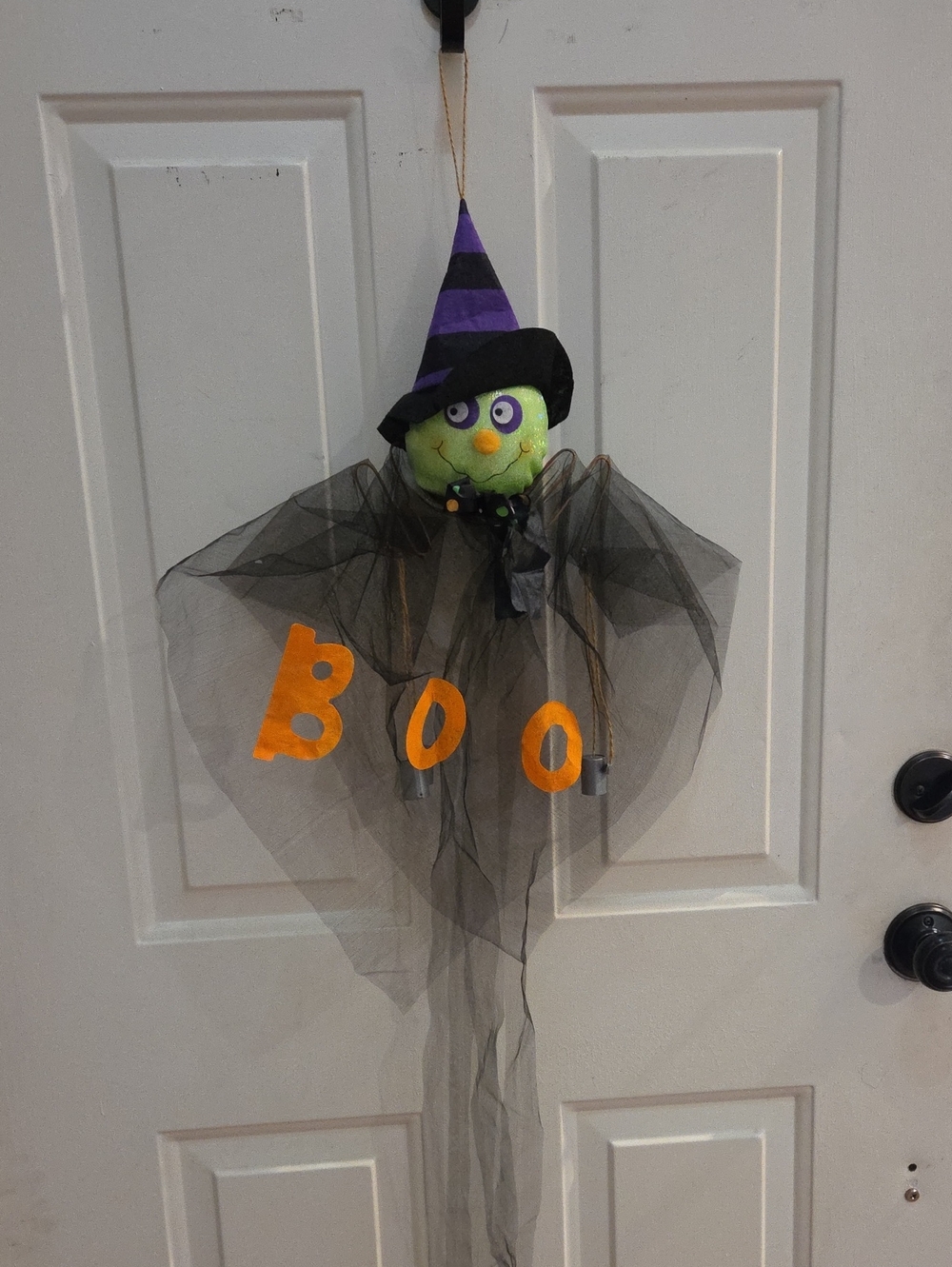 Boo Halloween Door Hanging with chime